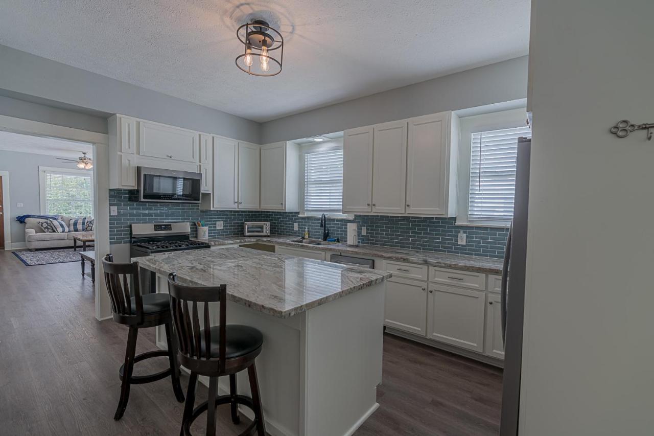 Uptown Cottage Newly Updated Home Near The Strand Galveston Harbor And Utmb Exteriör bild