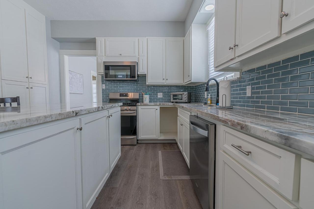 Uptown Cottage Newly Updated Home Near The Strand Galveston Harbor And Utmb Exteriör bild