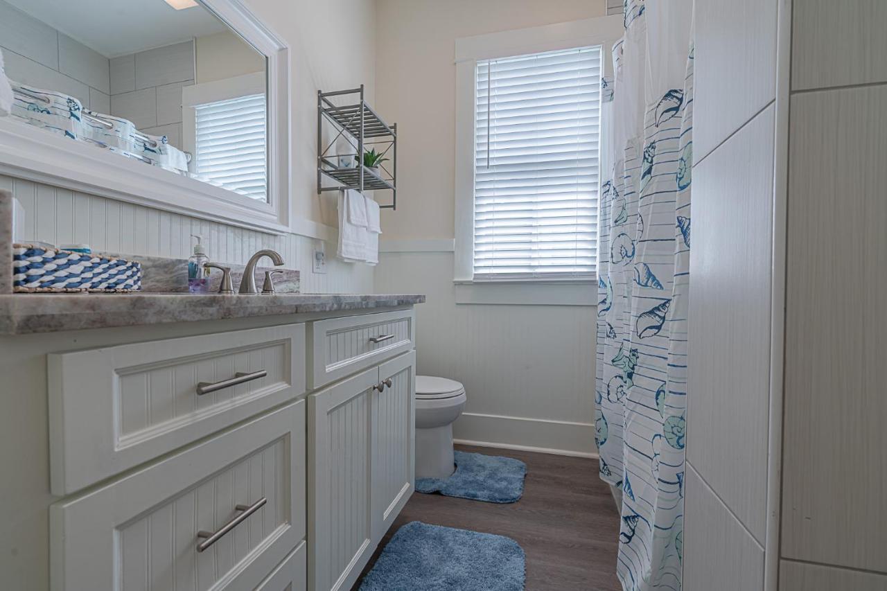 Uptown Cottage Newly Updated Home Near The Strand Galveston Harbor And Utmb Exteriör bild
